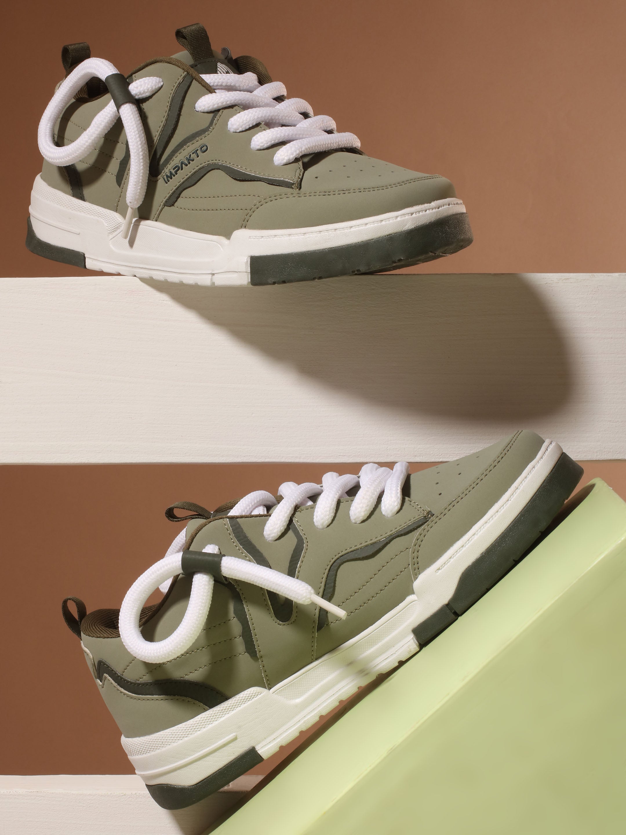 Impakto Solid Sneaker Casual Shoes for Men