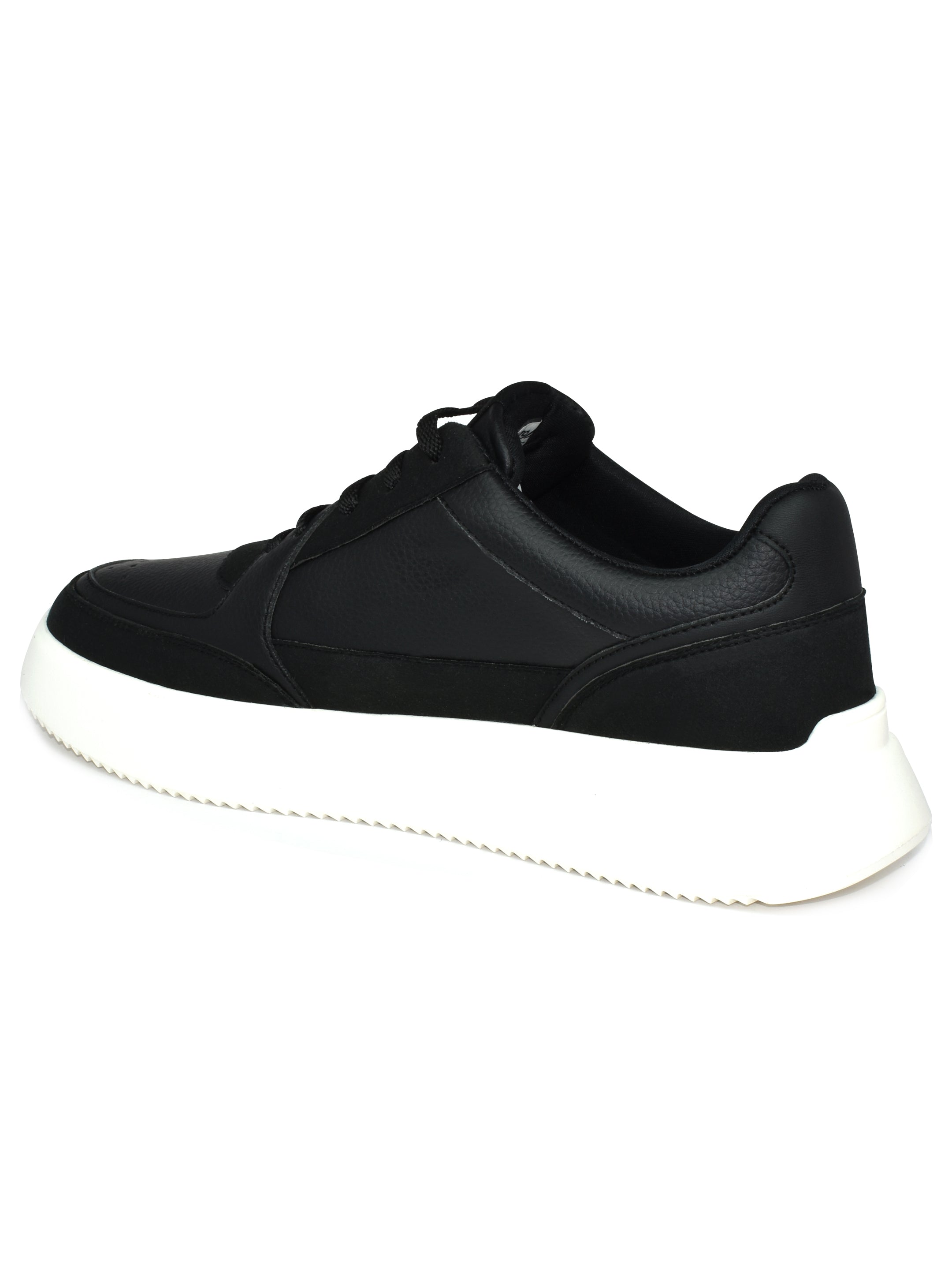 Impakto Men Black Sneakers