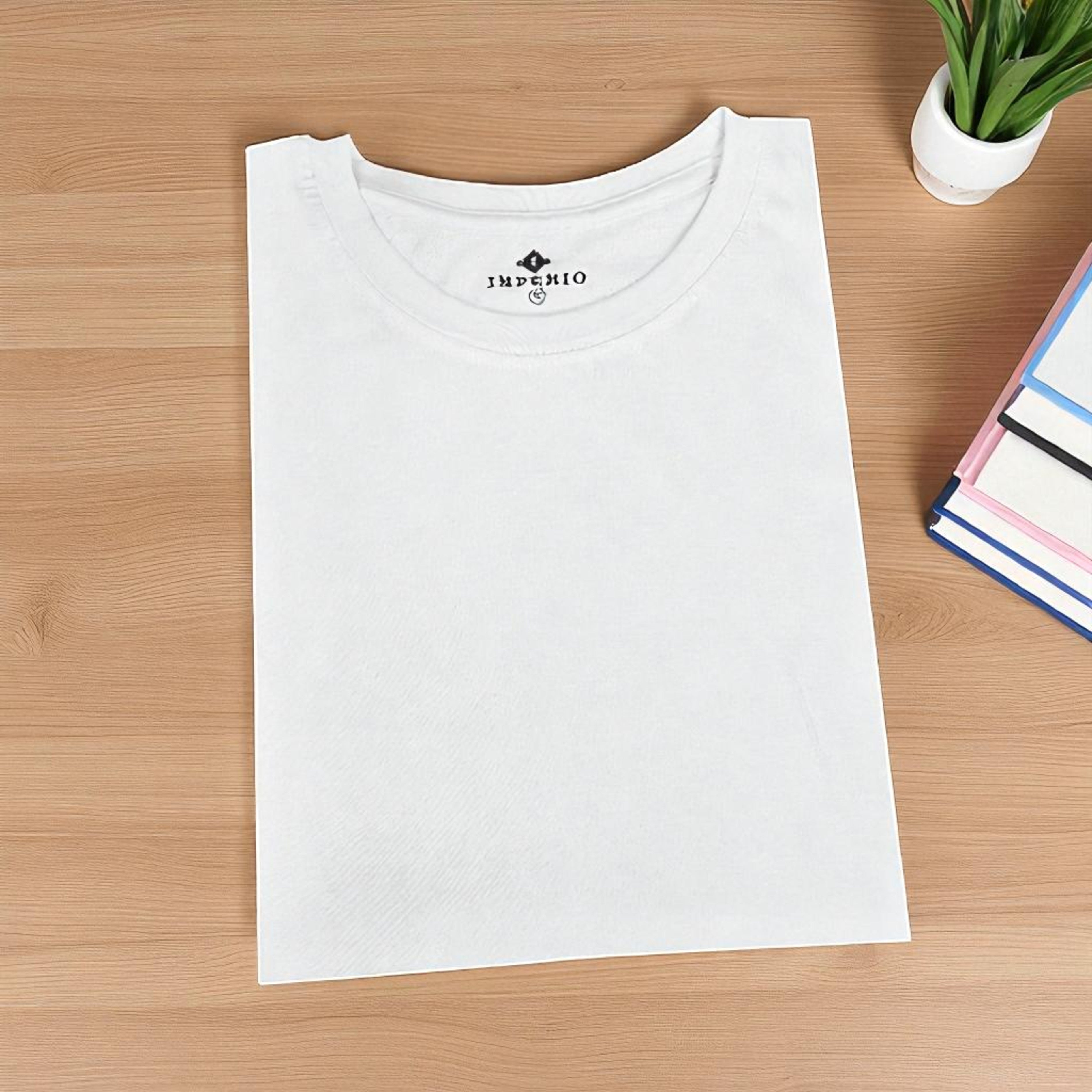 IMPERIO Men White Solid Round Neck T-Shirt | Pure Cotton, Casual Fit RN5017