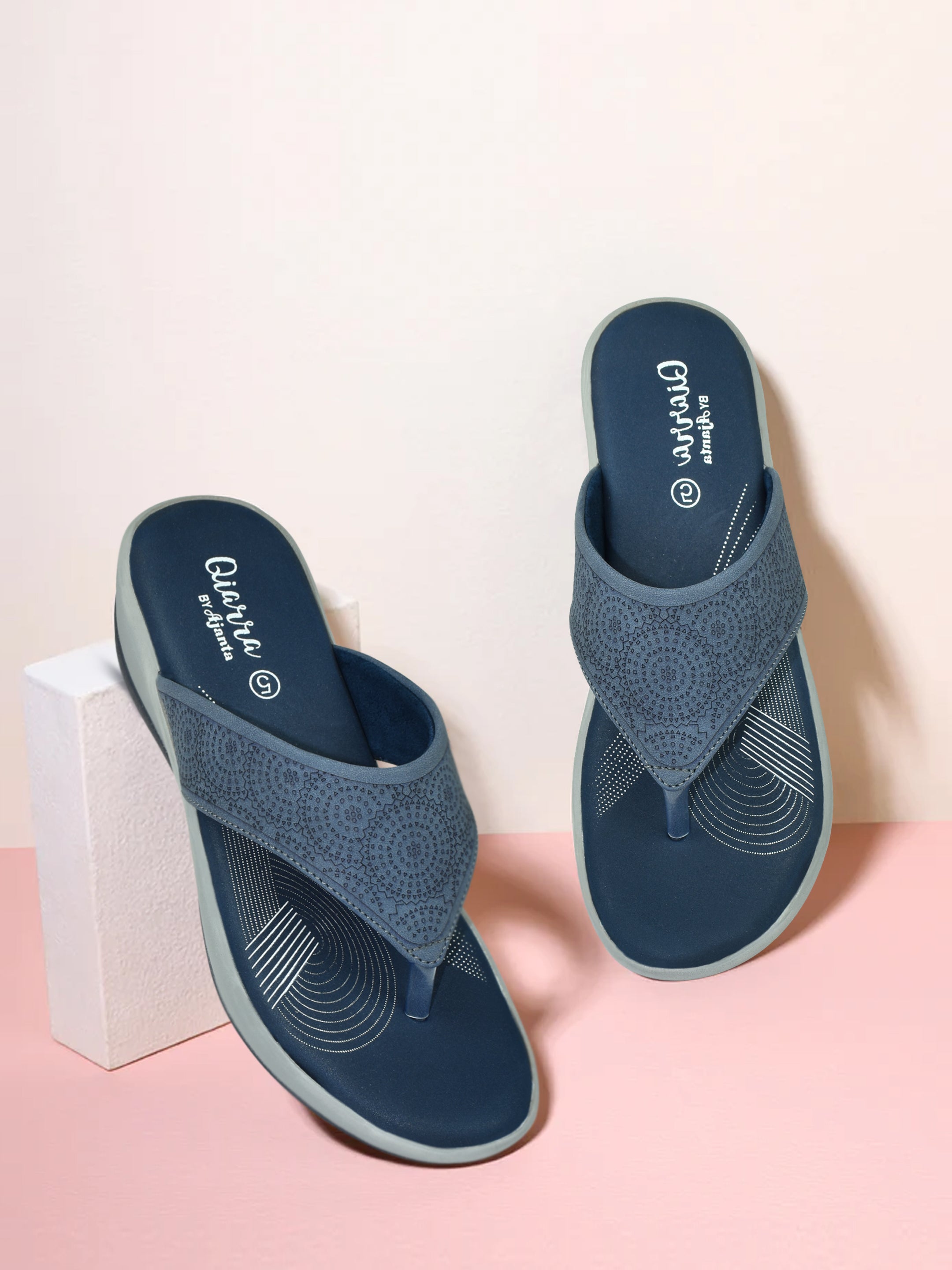 Ajanta Women Casual Stylish Ethnic Flat Sandals For Women / Anti-Skid Sandals EL1006