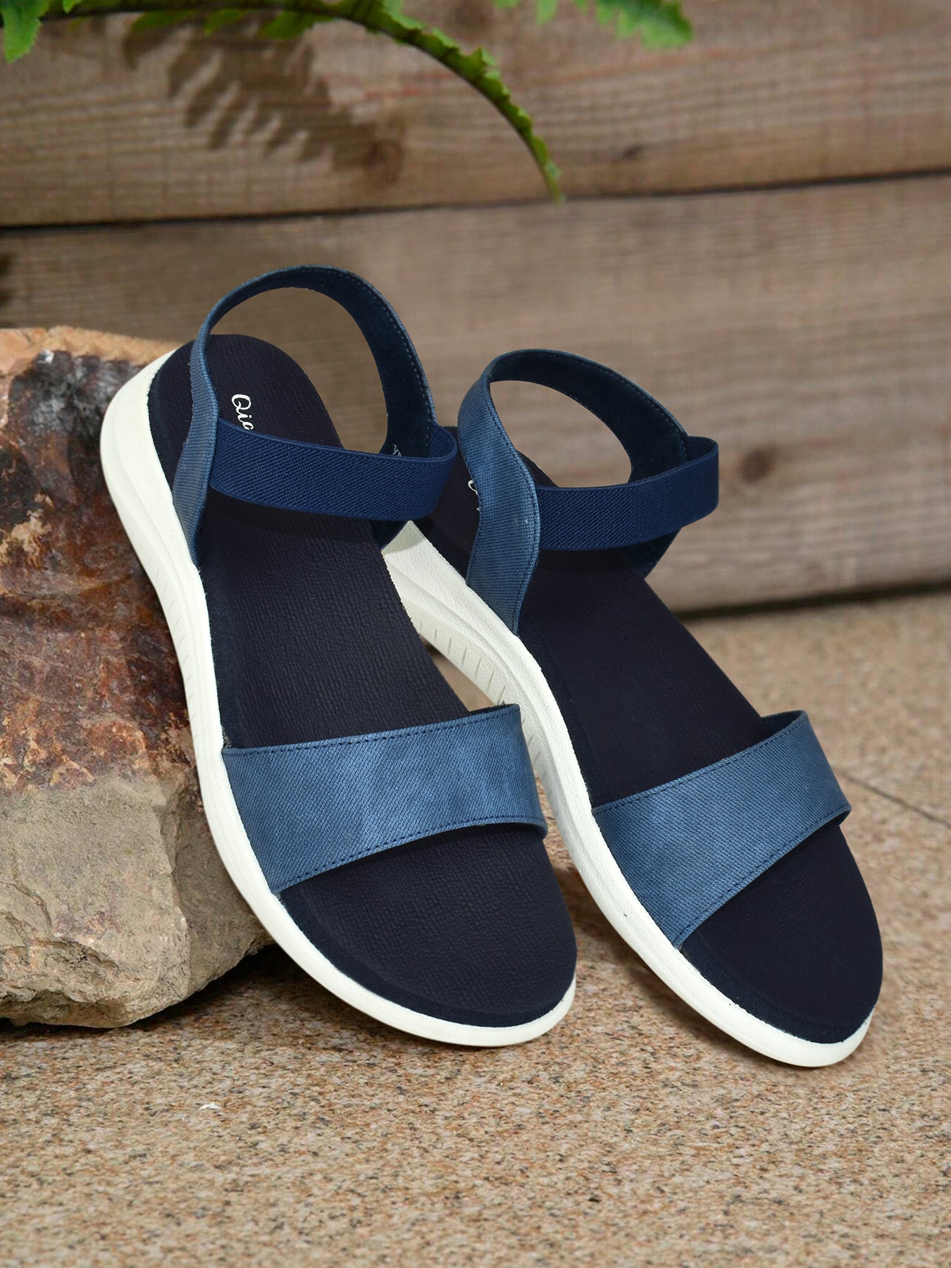 Ajanta Trendy and Stylish sandal for Women Casual Wear occasions / Stylish Sandals for Women / Elegant & Trendy Design EL4010