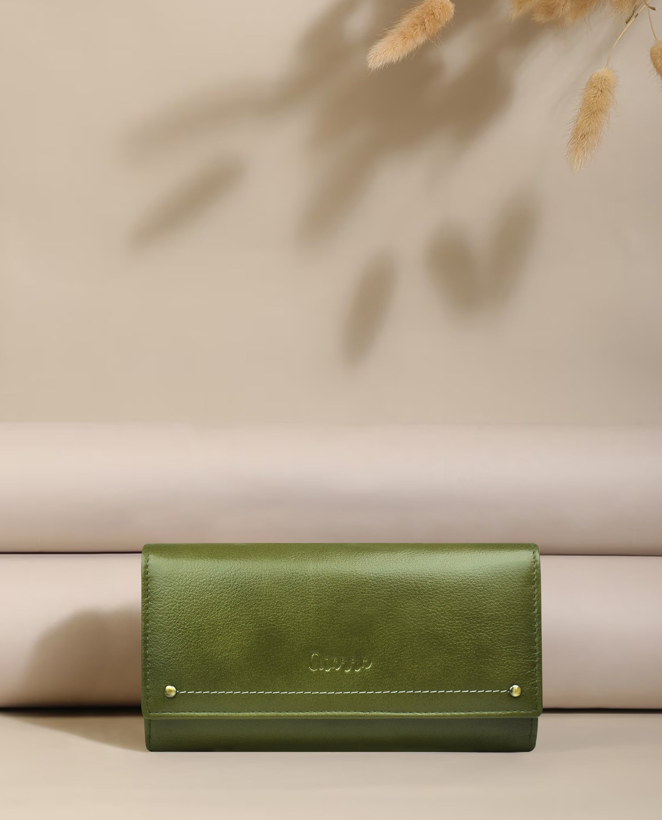 Ajanta Women’s Leather Wallet – Elegant & Compact Premium Accessory