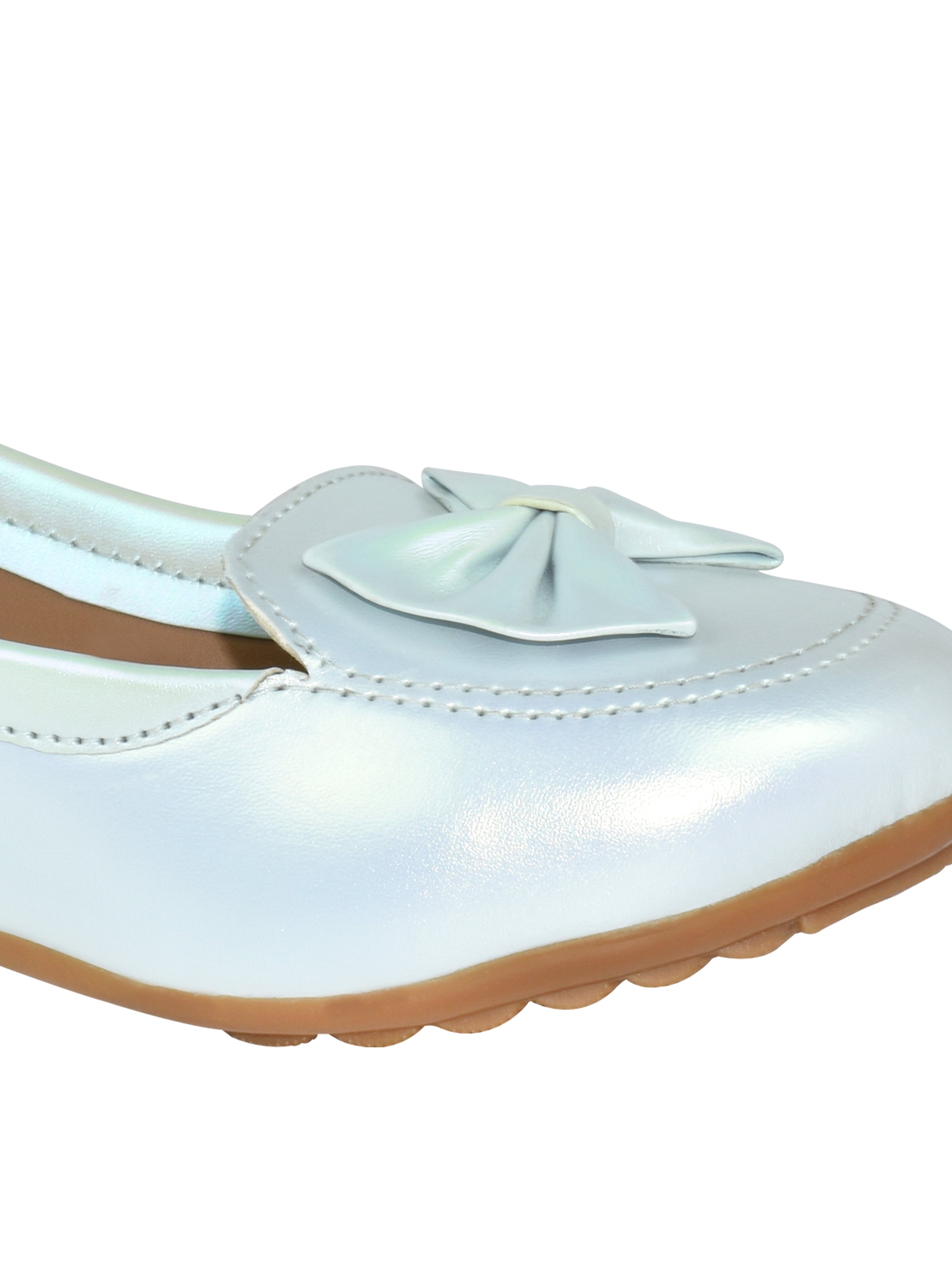 white belly shoes for kid girl​