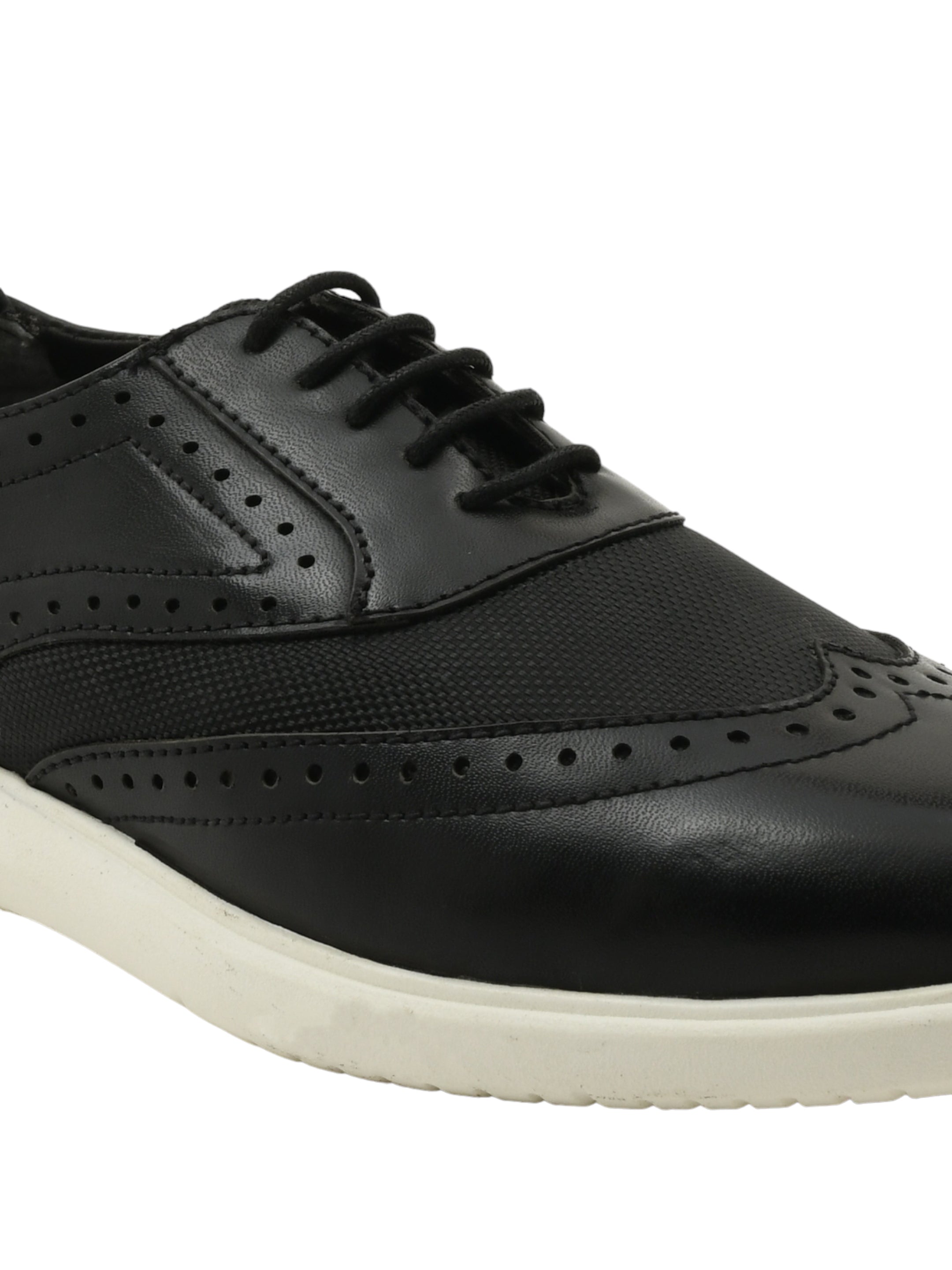 Impakto Men Casual Shoe EG5001