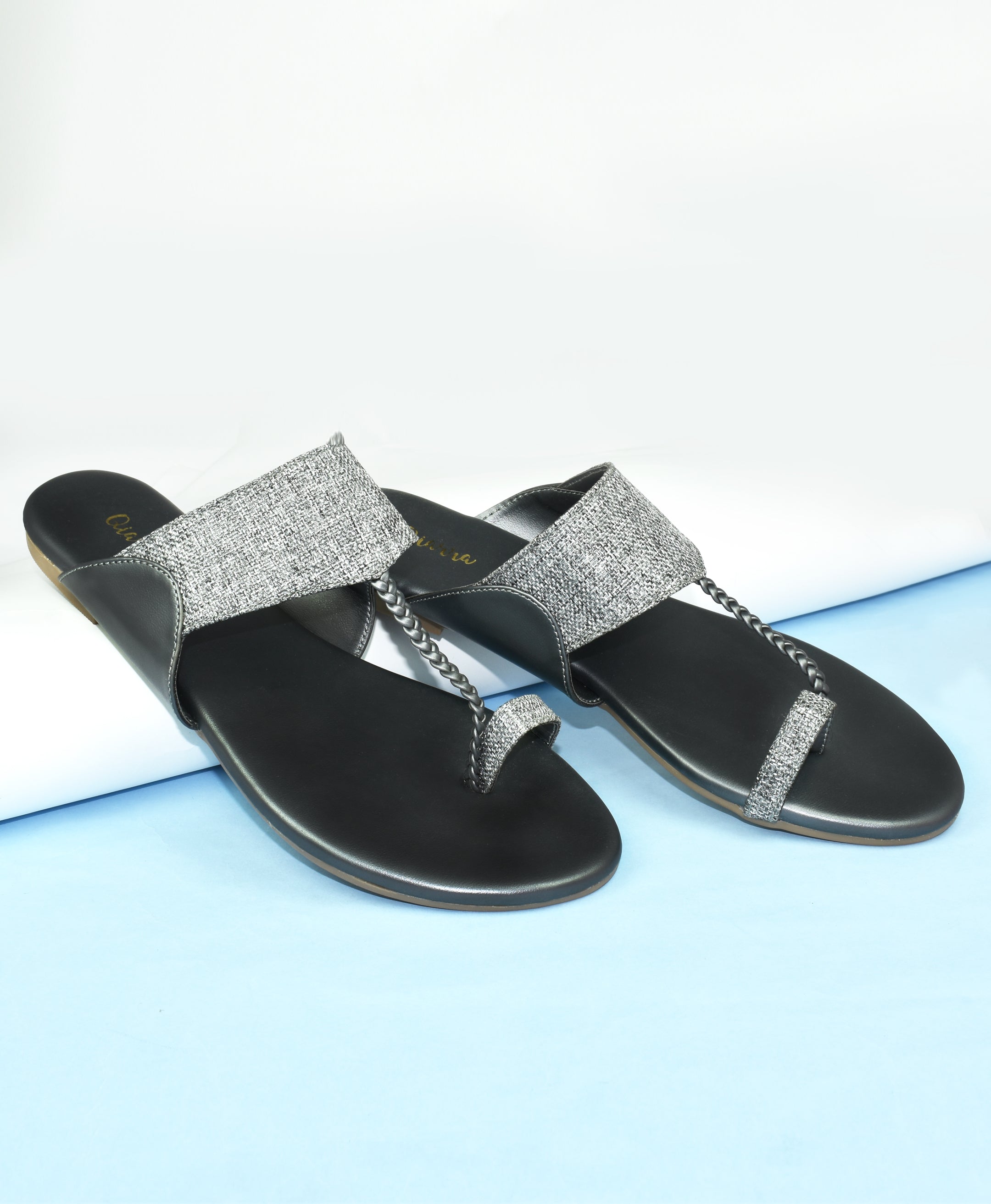 Ajanta Women’s One-Toe Flat Sandals