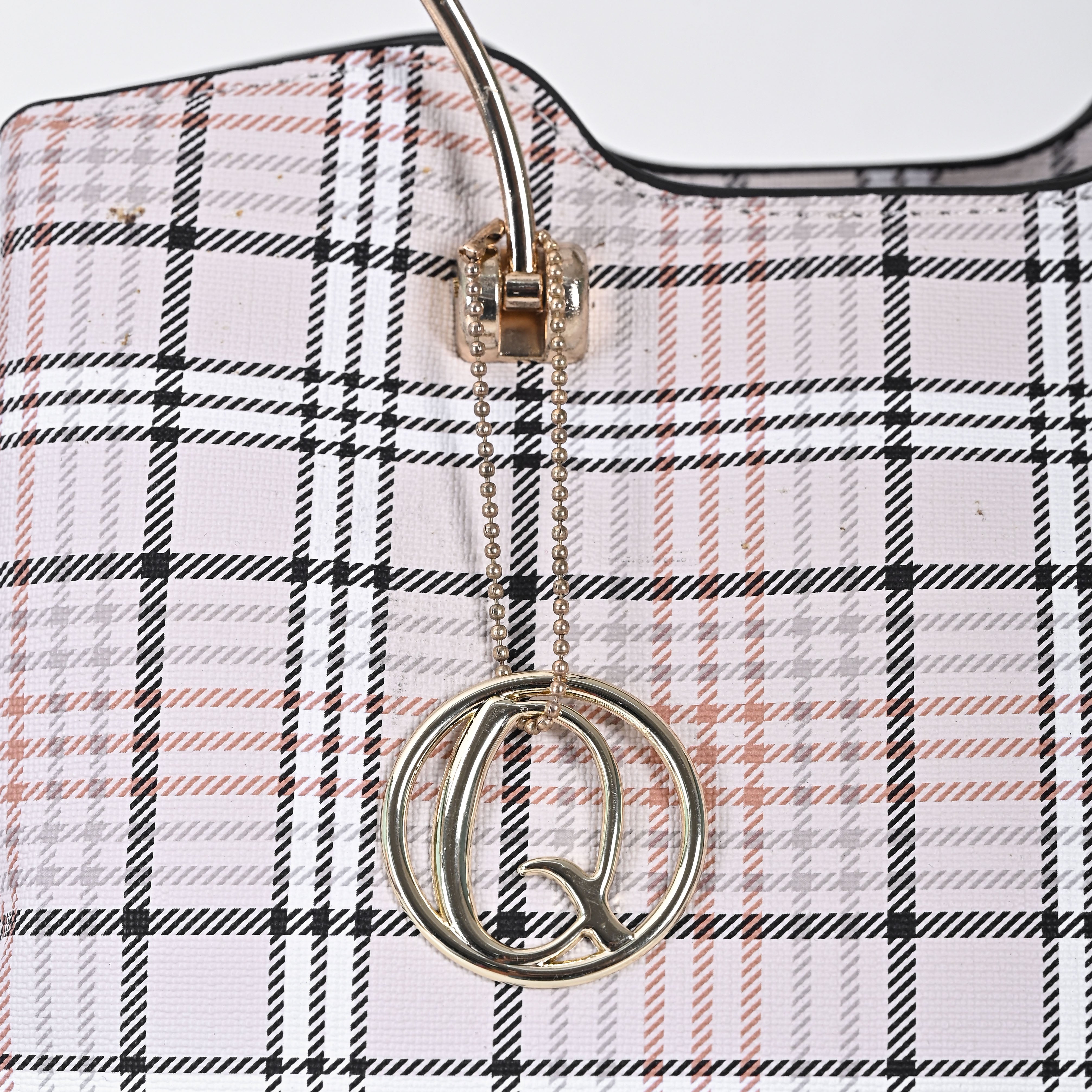 QIARRA Women's Multicolor bag, Trendy Handbag, Stylish & Fashionable Check Pattern Purse for Everyday Use VB8100