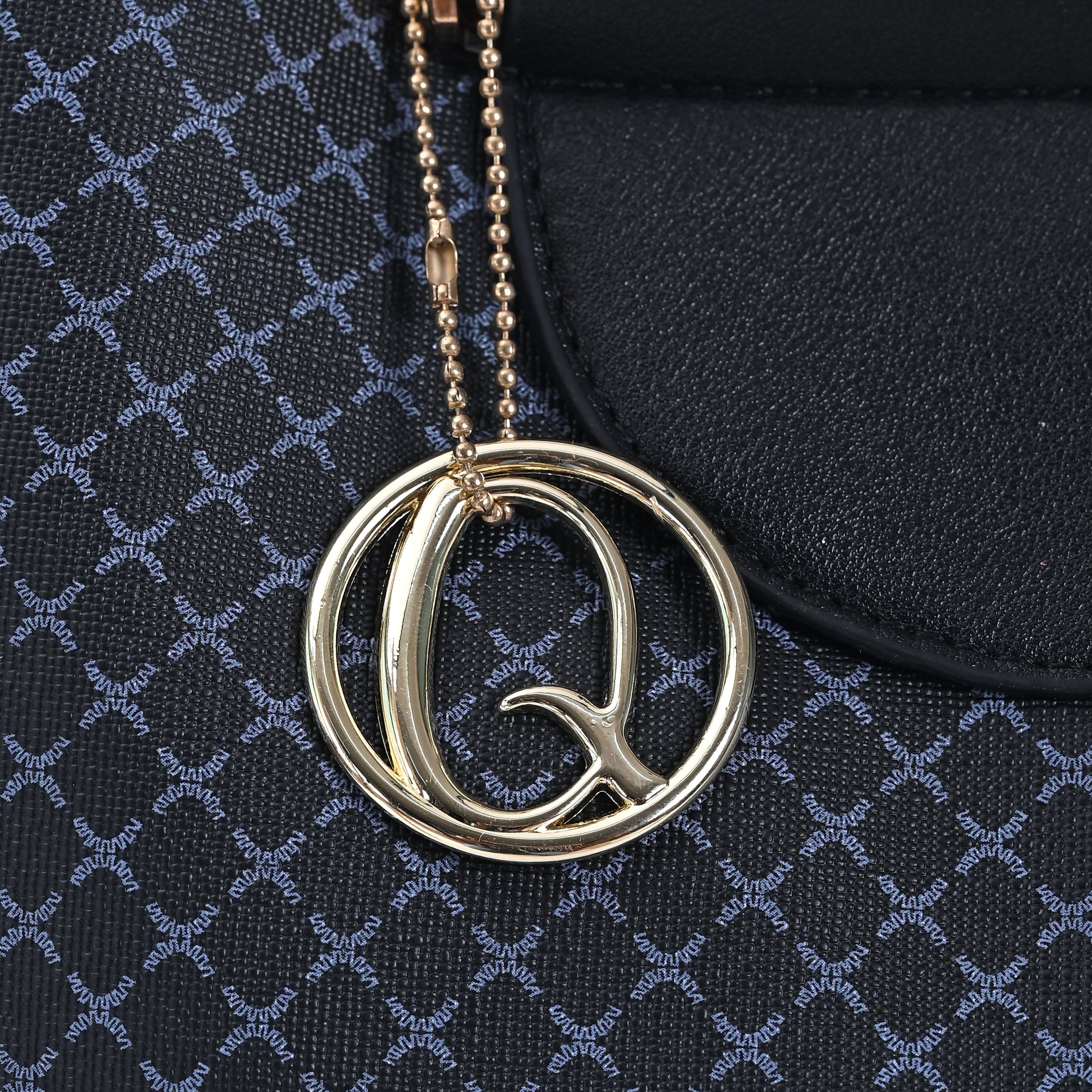 QIARRA Women's Black bag, Small Satchel Bag- Stylish, Casual, Daily Handbag, Purse For Women VB8059