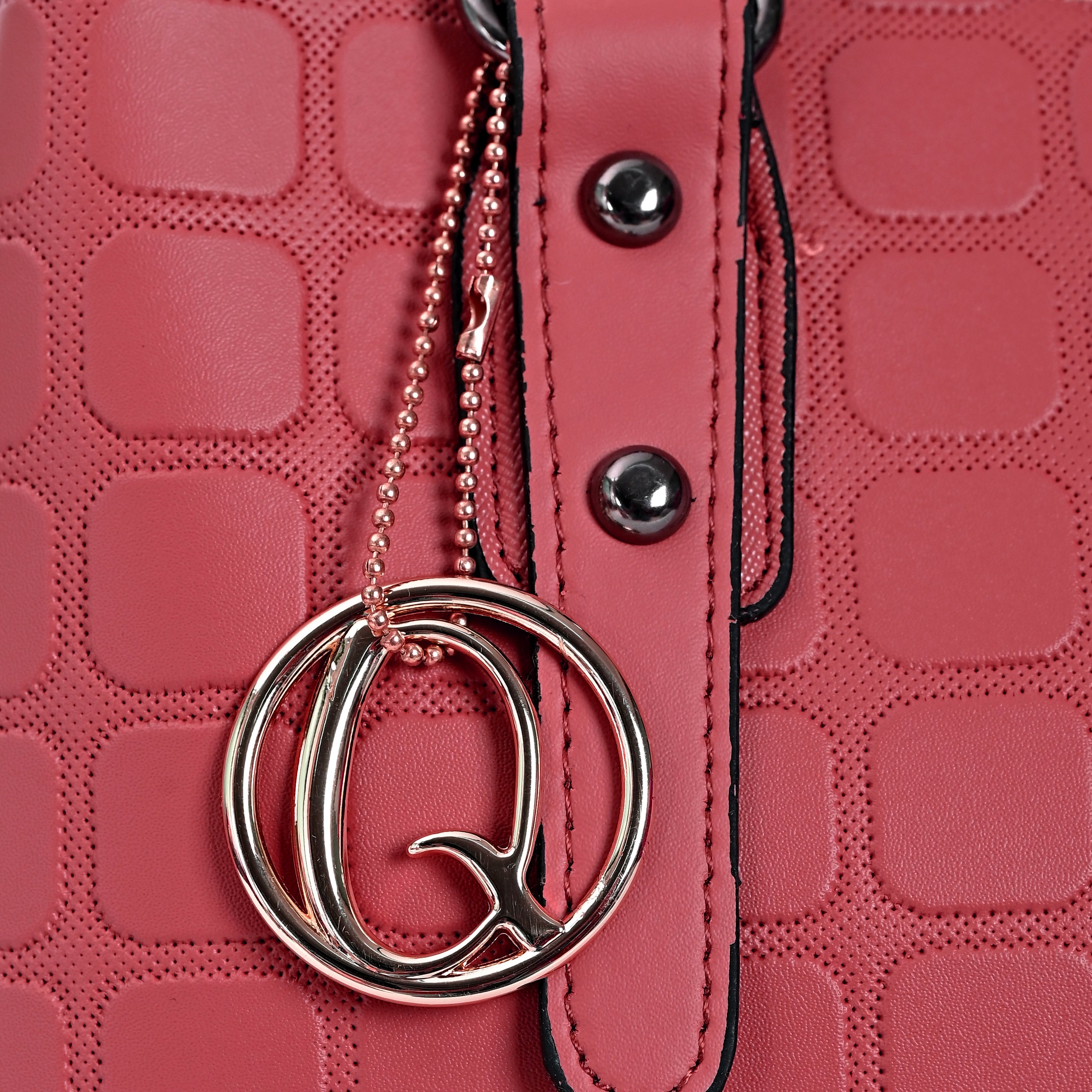 QIARRA Women's Maroon Trendy Handbag Modern Everyday Handbag With Minimalist Design VB8039