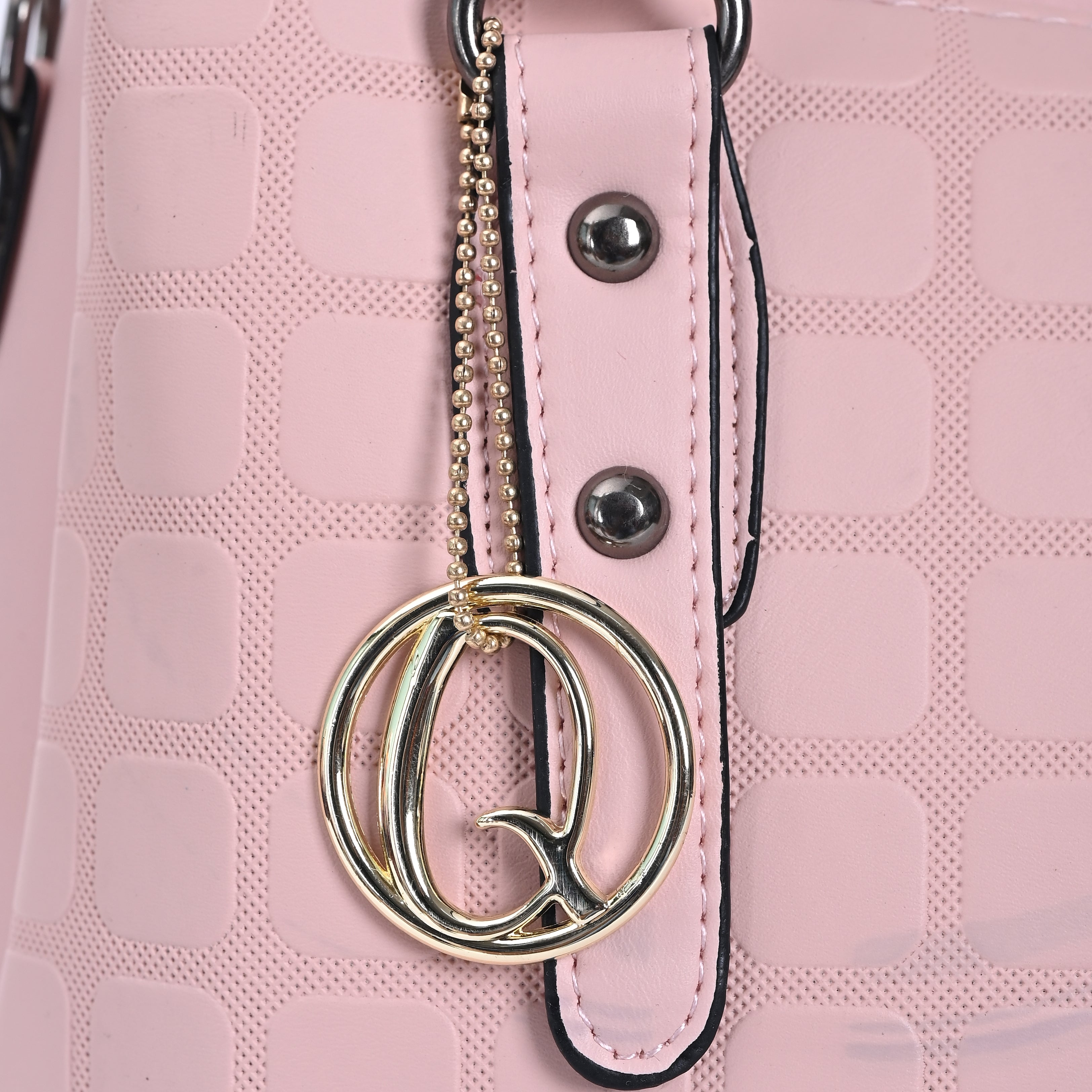 QIARRA Women's Baby Pink Trendy Handbag Modern Everyday Handbag With Minimalist Design VB8038